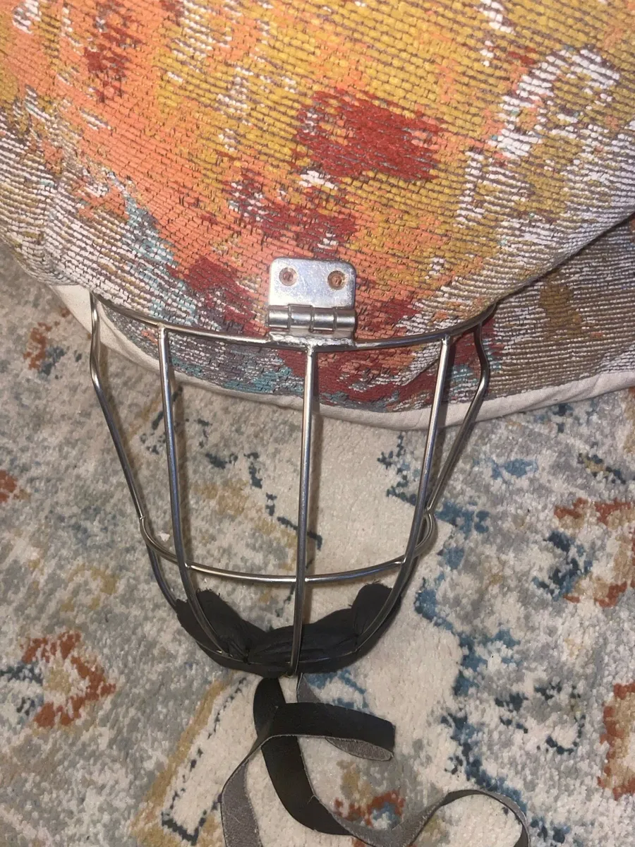 Oldstyle helmet guard - Image 2