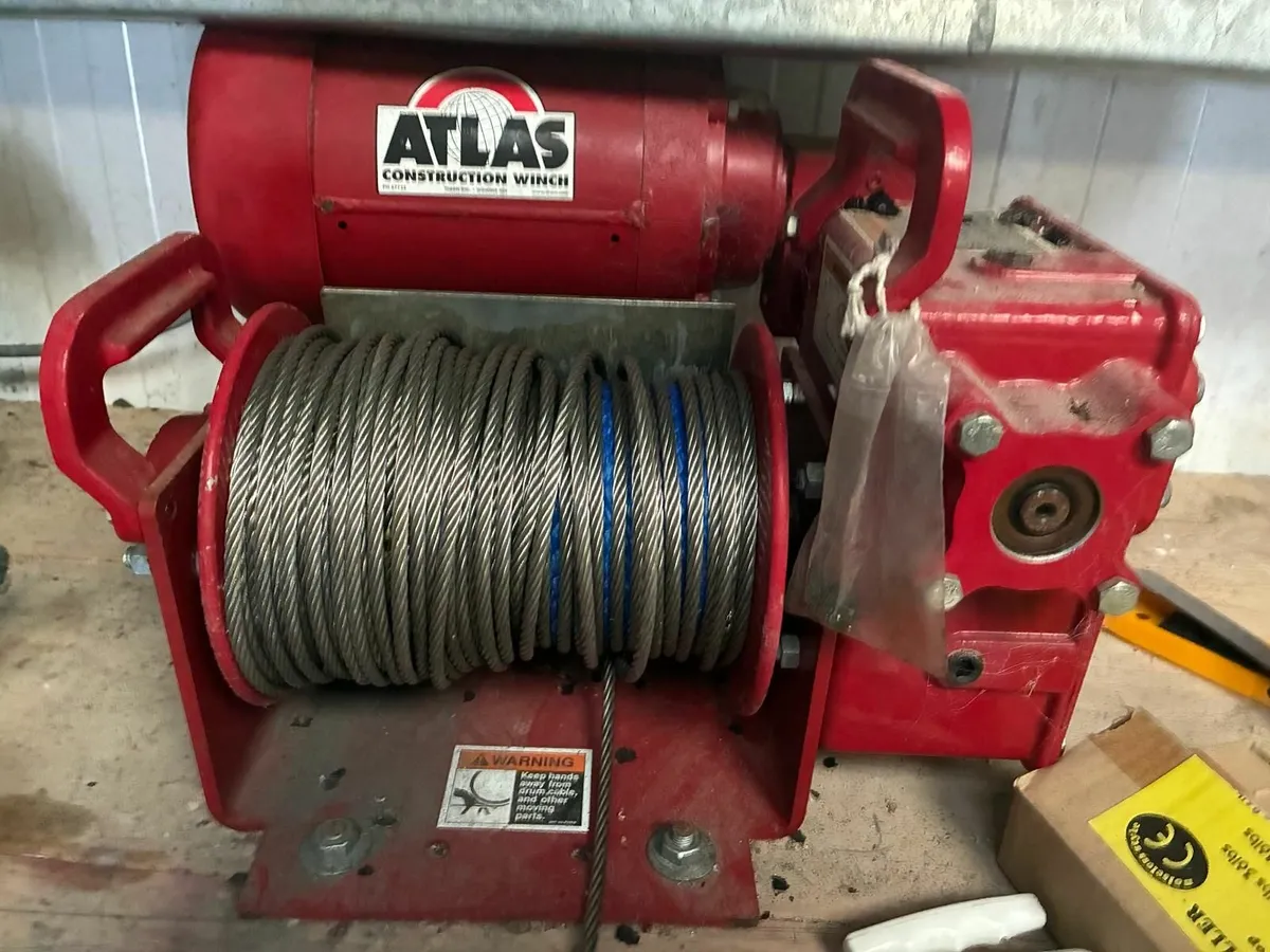 Atlas wire rope Winch - Image 1