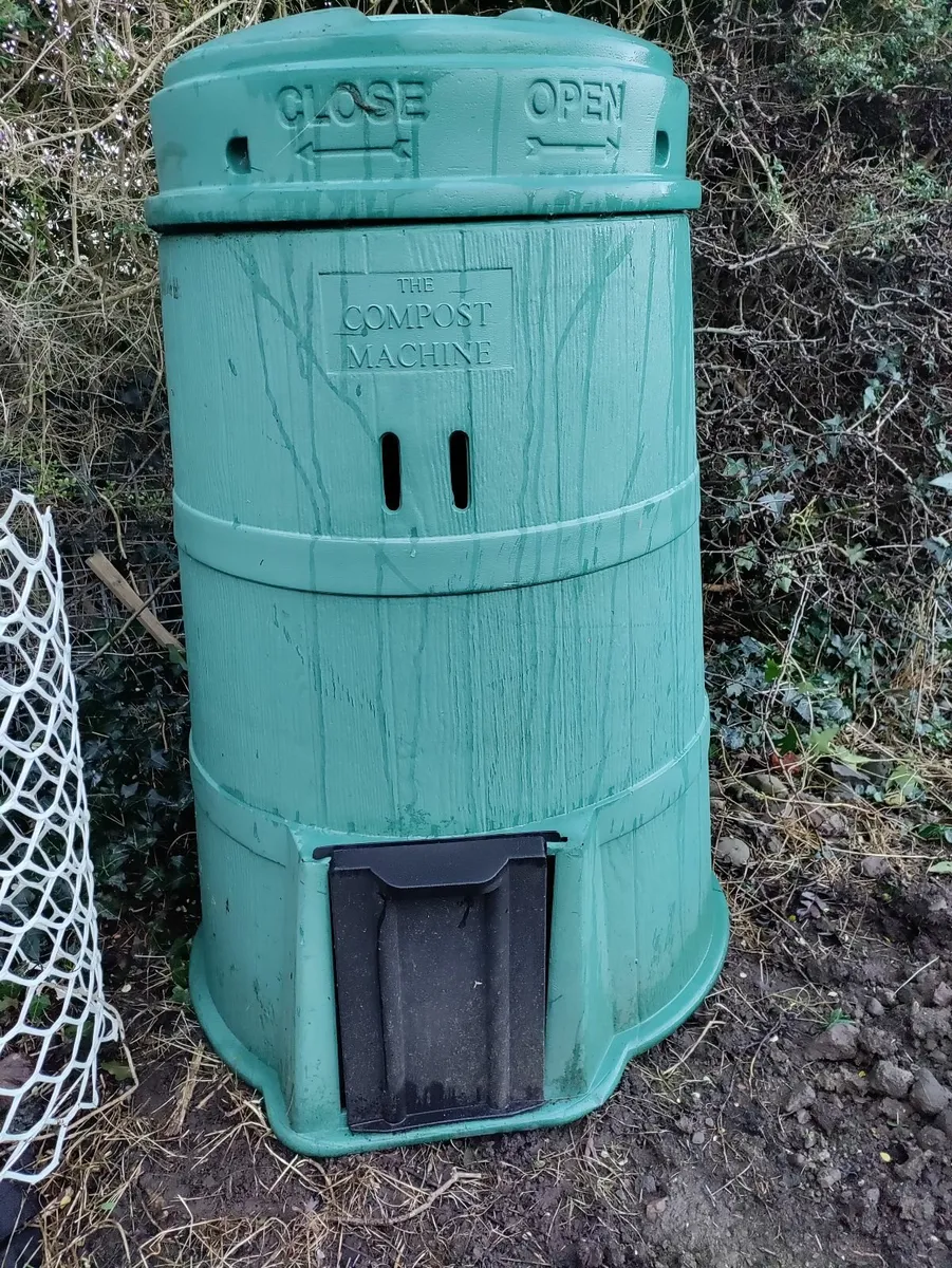 Compost bin - free to take away - Image 2