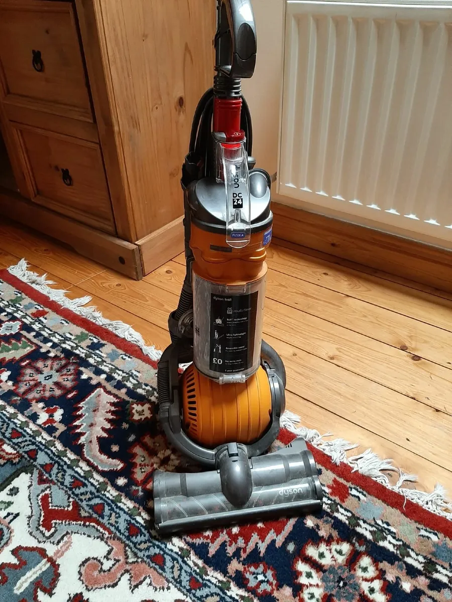 Vacuum cleaner - Image 2