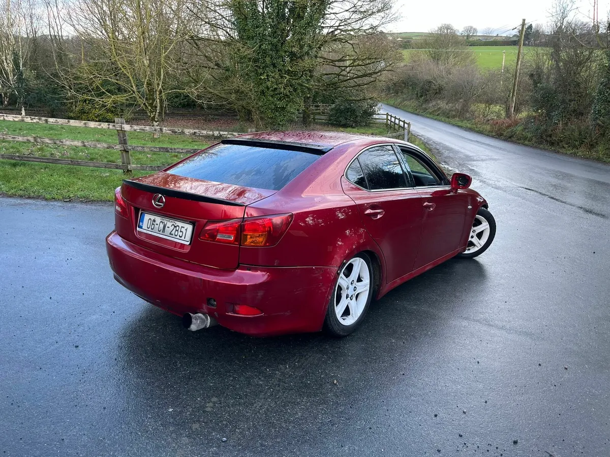 Lexus IS220 - Image 4