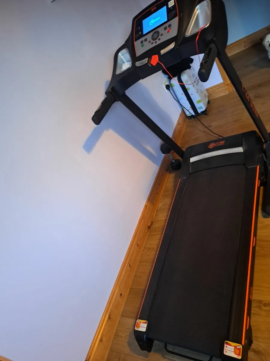 Treadmill - Image 2