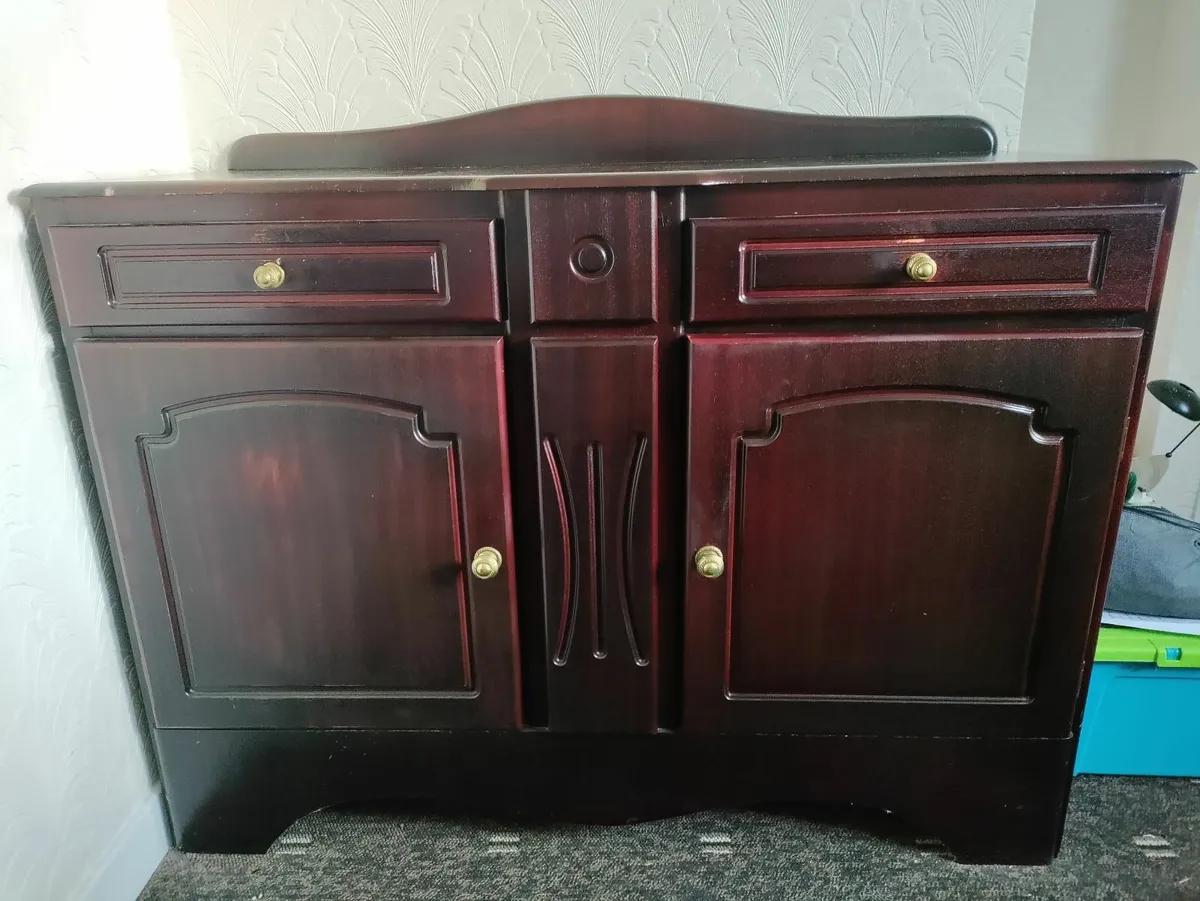 Sideboard cabinet - free to take away - Image 2