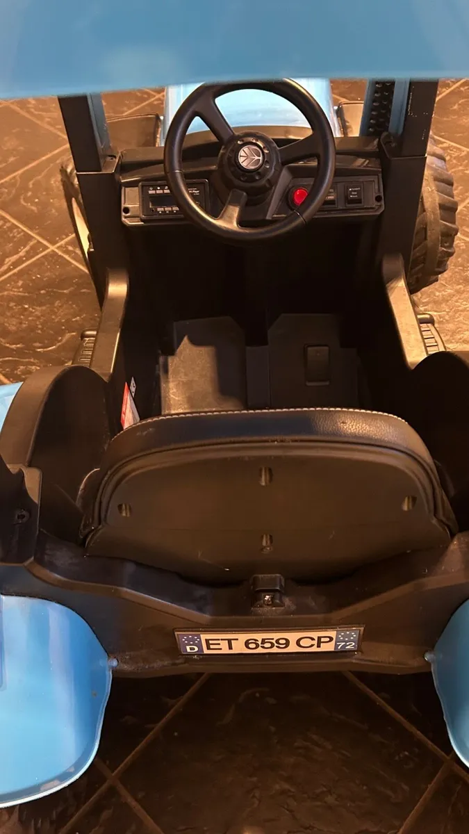 Drivable toy tractor - Image 3