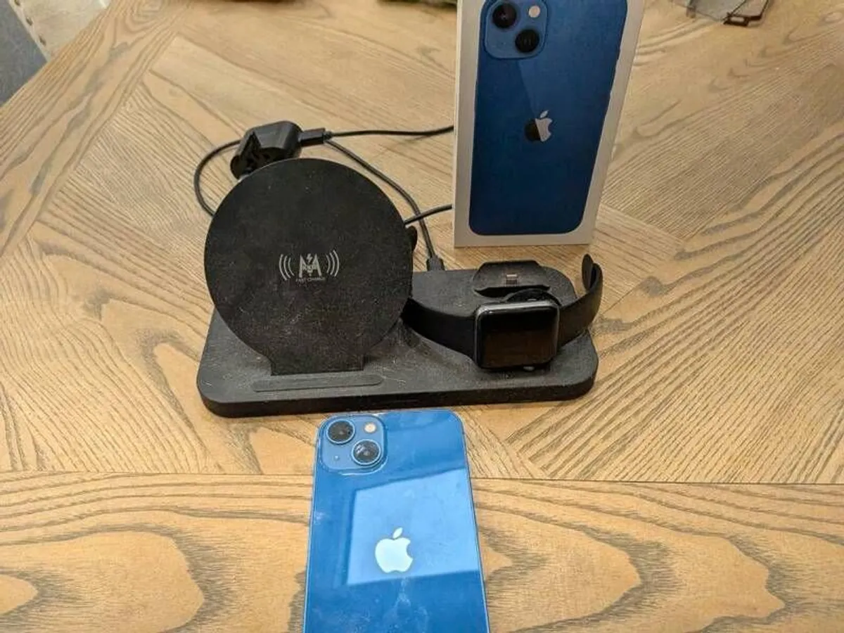 Iphone 13 & Apple Watch - Image 3