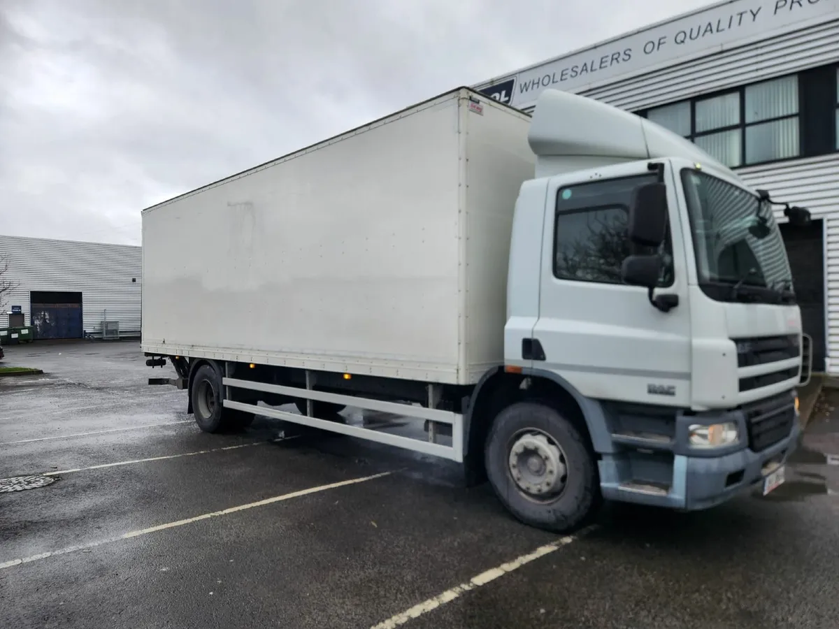 DAF BOX BODY CVRT FAIL - Image 1