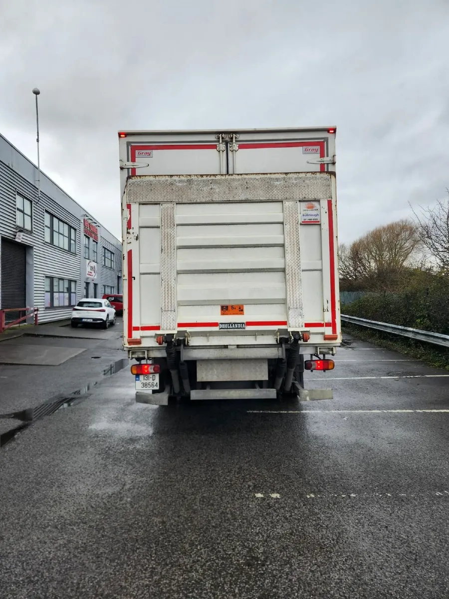 DAF BOX BODY CVRT FAIL - Image 4