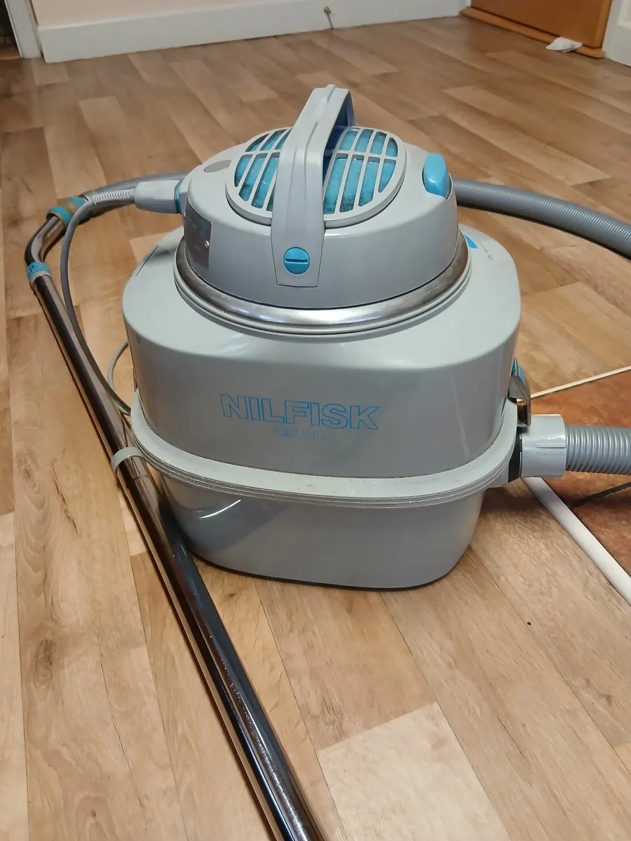 Hoover vacuum cleaner - Image 1