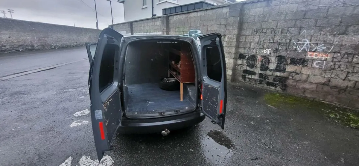 VW Caddy 2.0 TDI - Image 4