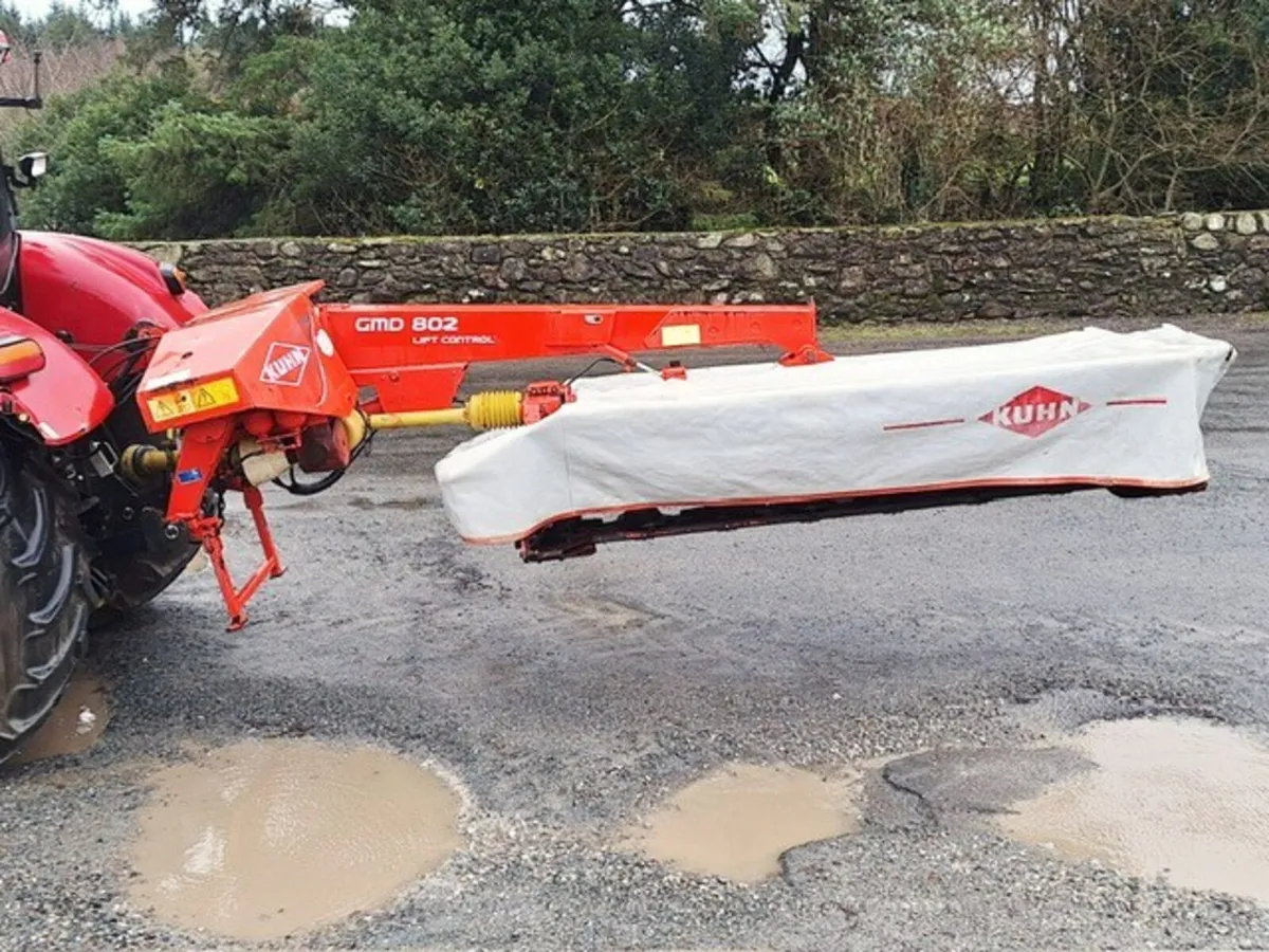 2009 Kuhn GMD 802 Lift Control Disc Mower - Image 4