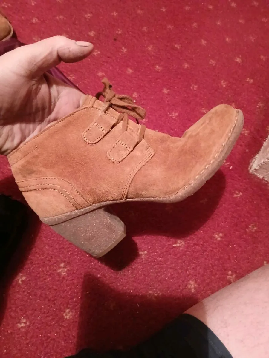 Ladies shoes clearence - Image 4