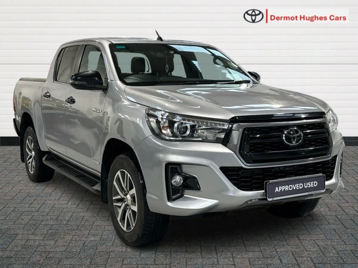 Toyota Hilux DCAB INVINCIBLE AUTO - Image 1