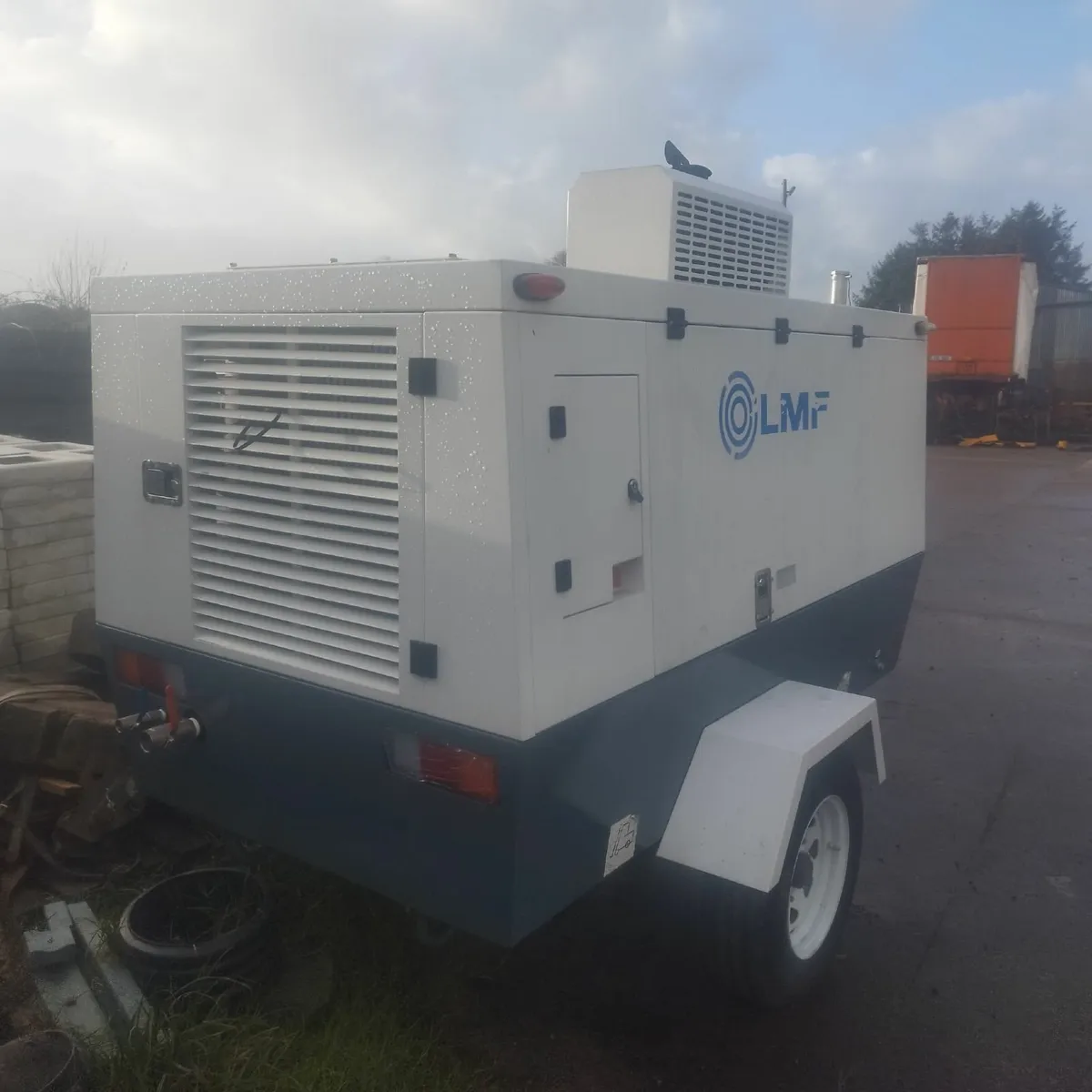 Air compressor - Image 2