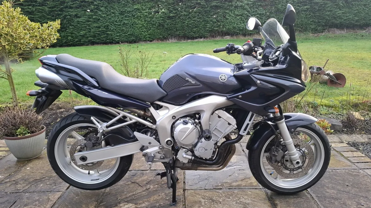 YAMAHA FZ6 2004 FUEL INJECTION - Image 1