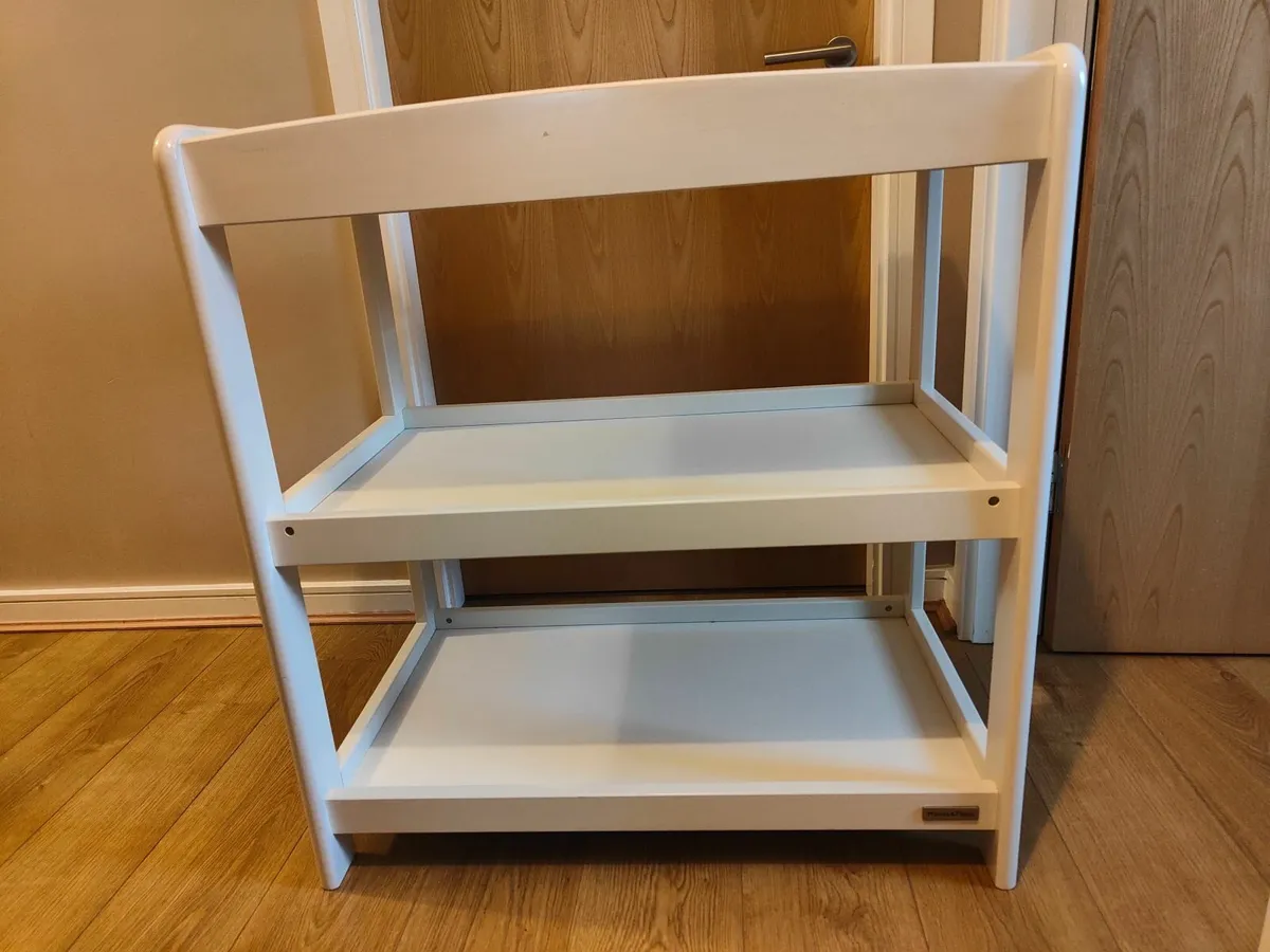 Baby changing table - Image 2