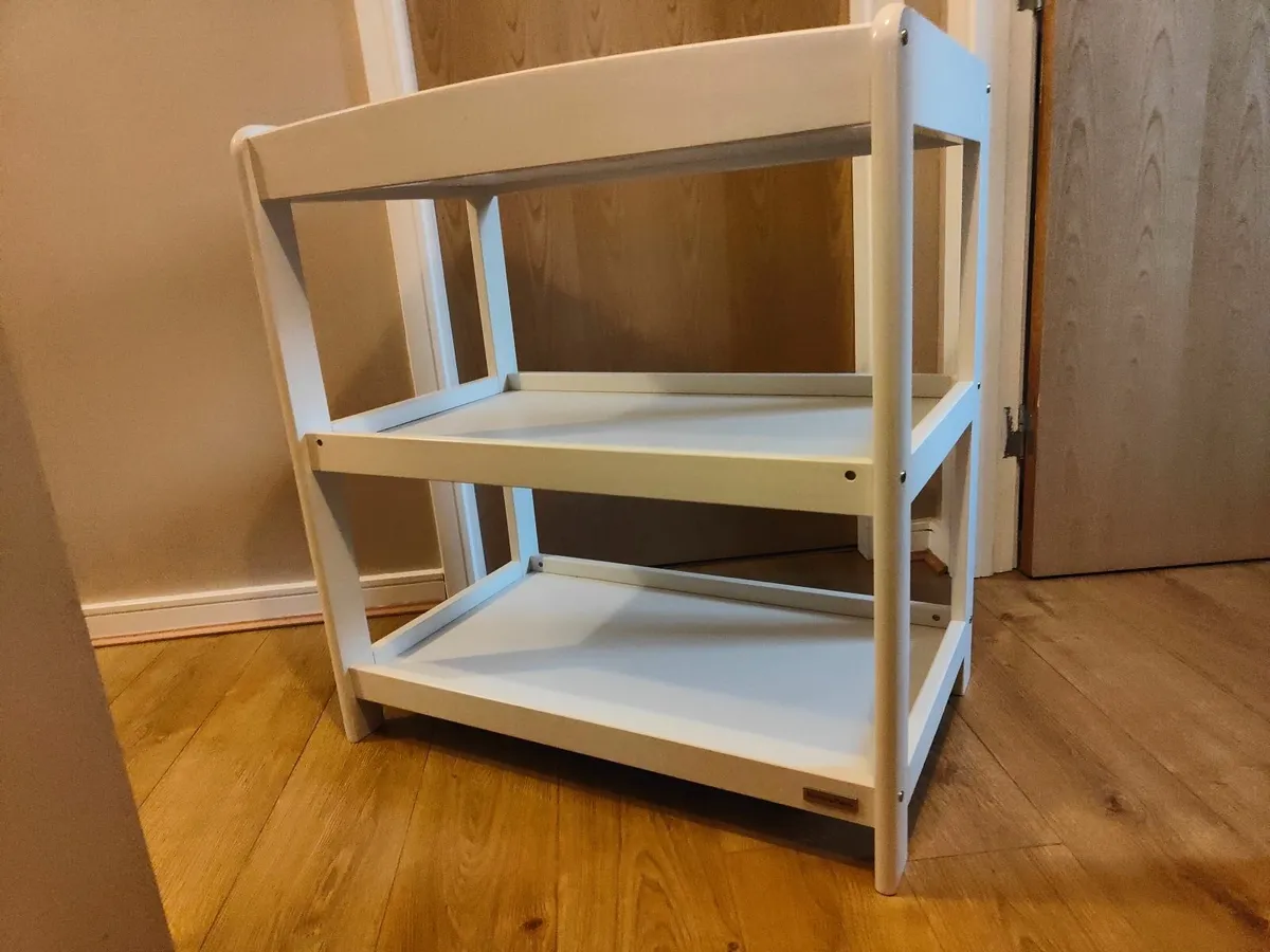 Baby changing table - Image 3