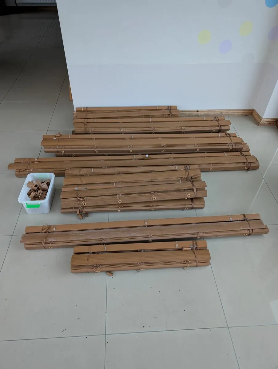 Curtain & blinds - Image 1