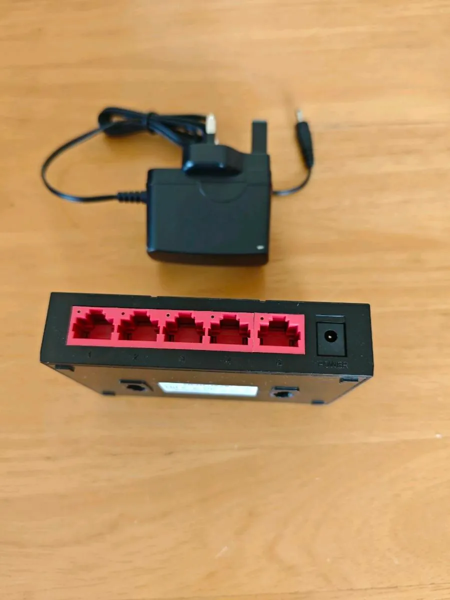5 Port Ethernet Switch - Image 1