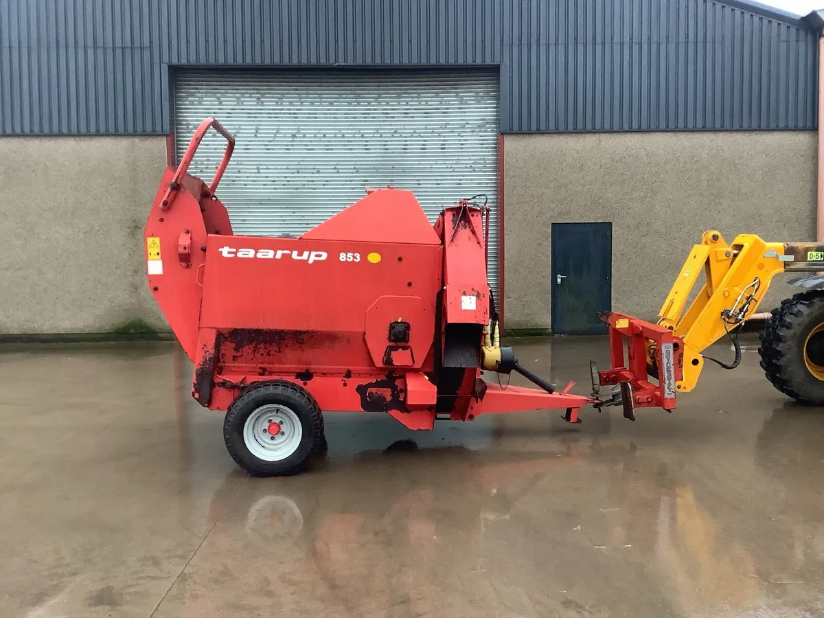 Kverneland / Taarup Straw Bedder - Image 1