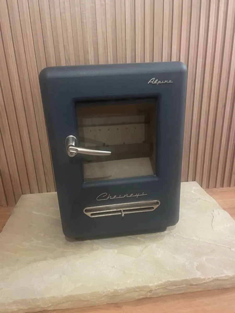 Brand new stove for sale never used - open to offers - Image 1