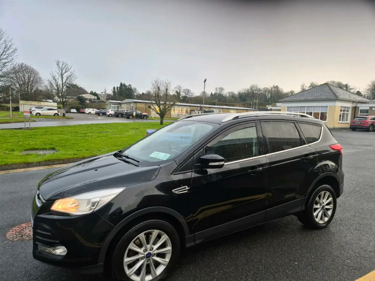 161 ford kuga crewcab titanium  1 owner - Image 2