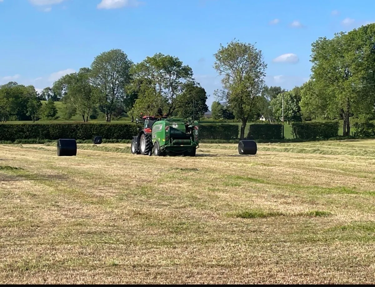 Good quality round bale silage - Image 1