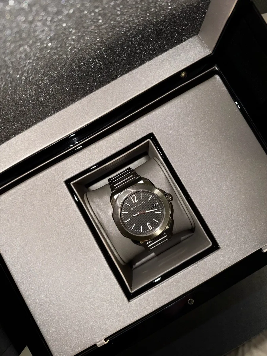 BVLGARI Octo Roma Automatic 41mm - Like New - Image 2