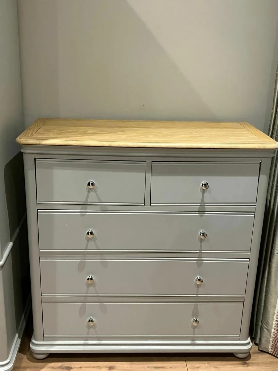 bedroom furniture - Image 4