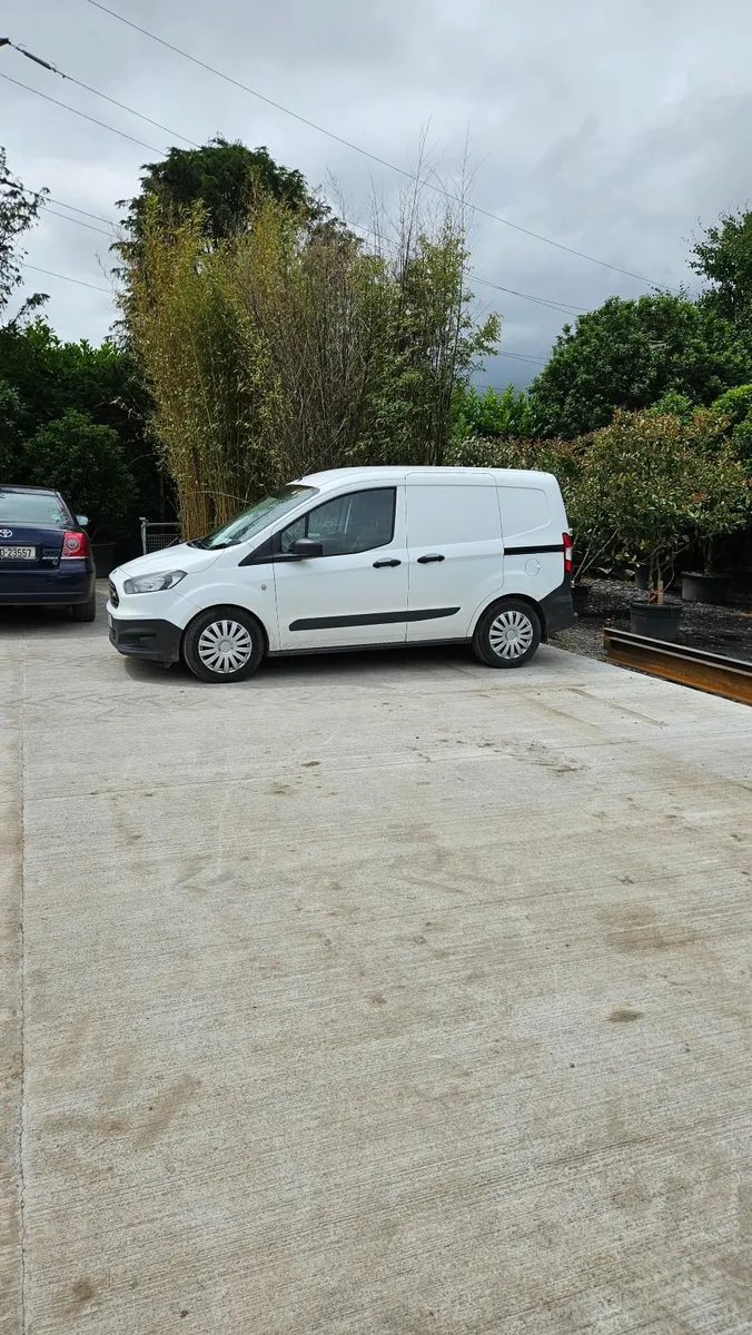 Ford Transit Courier 2016 - Image 1