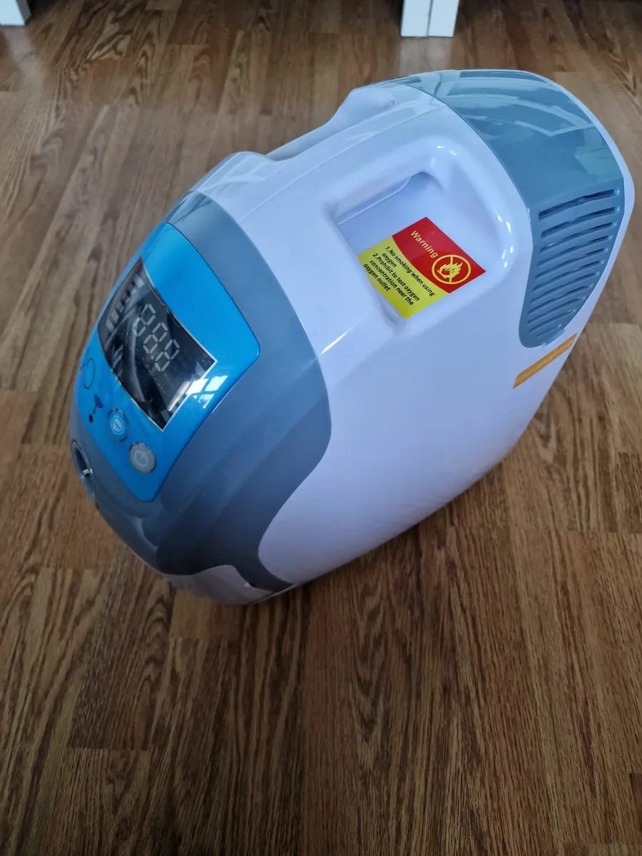 Oxygen concentrator - Image 1
