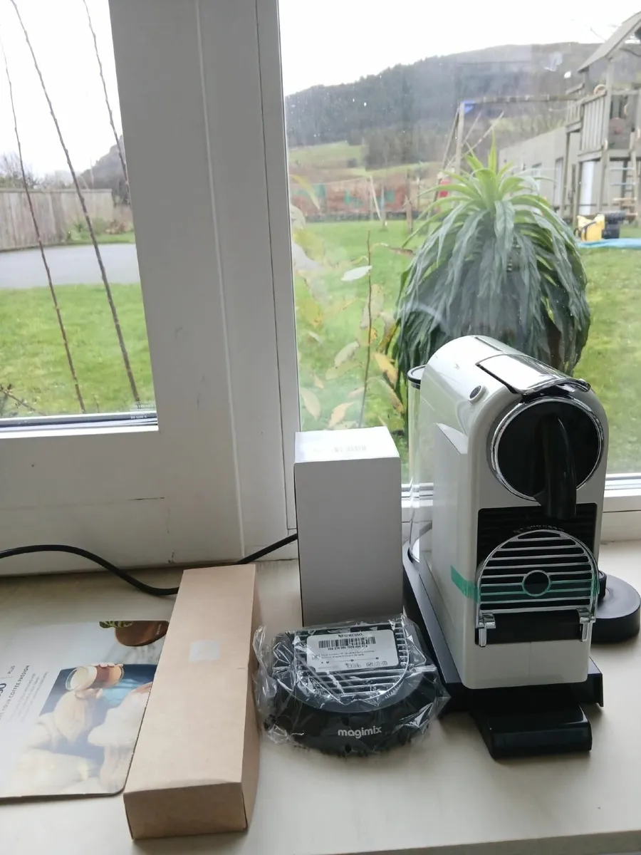 Nespresso Coffee Machine - Image 4