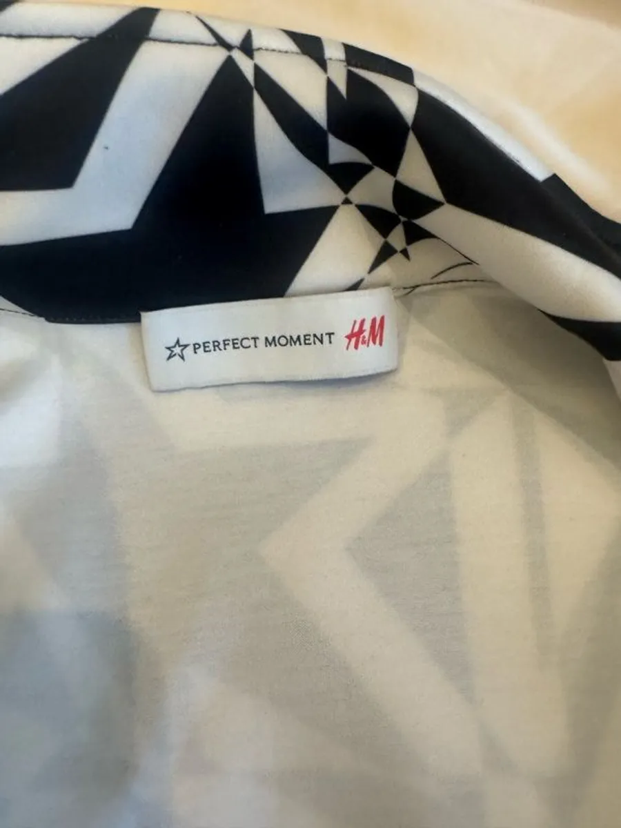 Ski gear Perfect Moment x H&M matching srt - Image 4