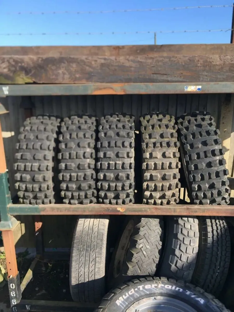 5 x off road wheels tyres suit landrover - Image 3