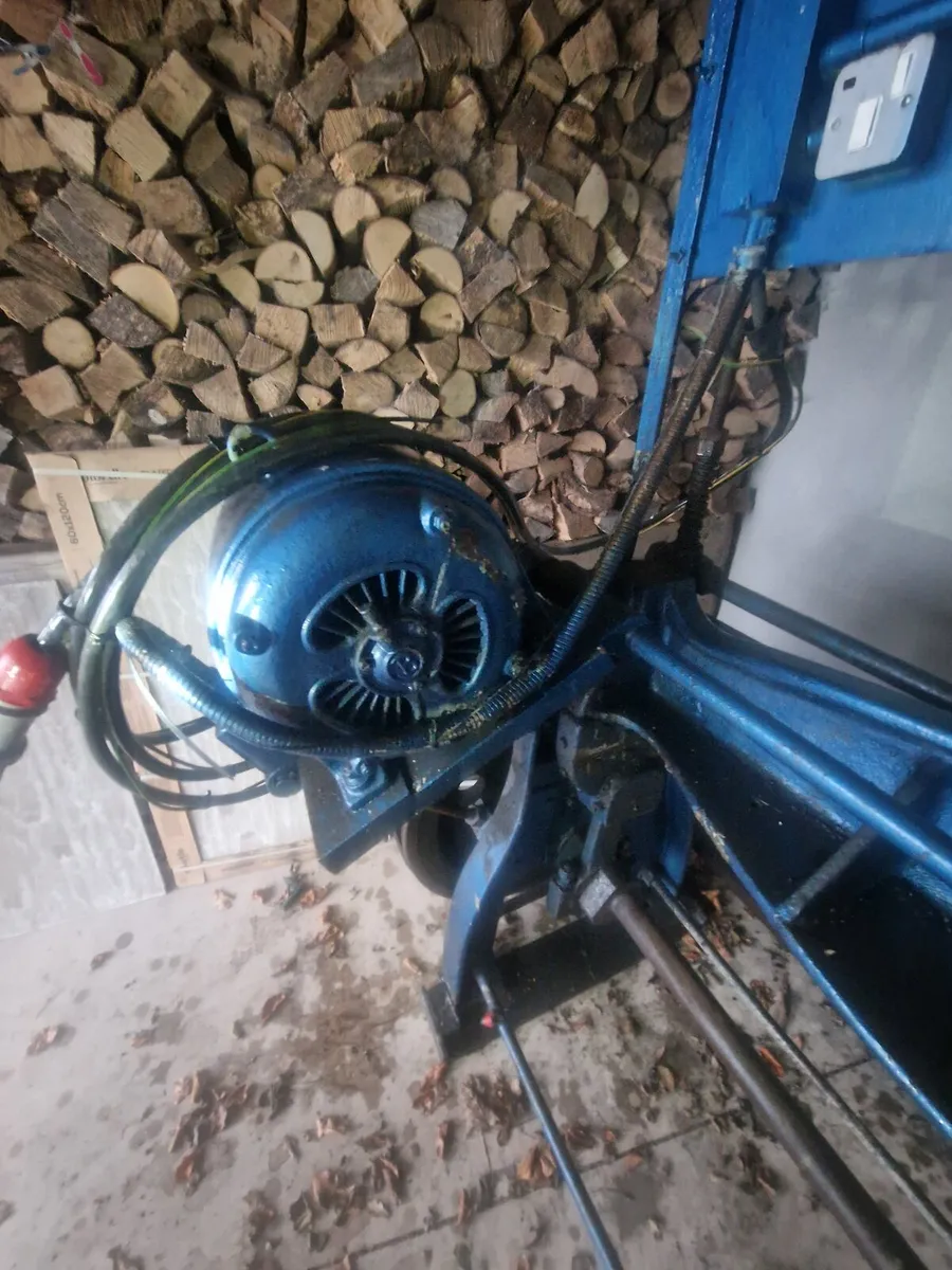 Sheet Metal Guillotine - Image 3