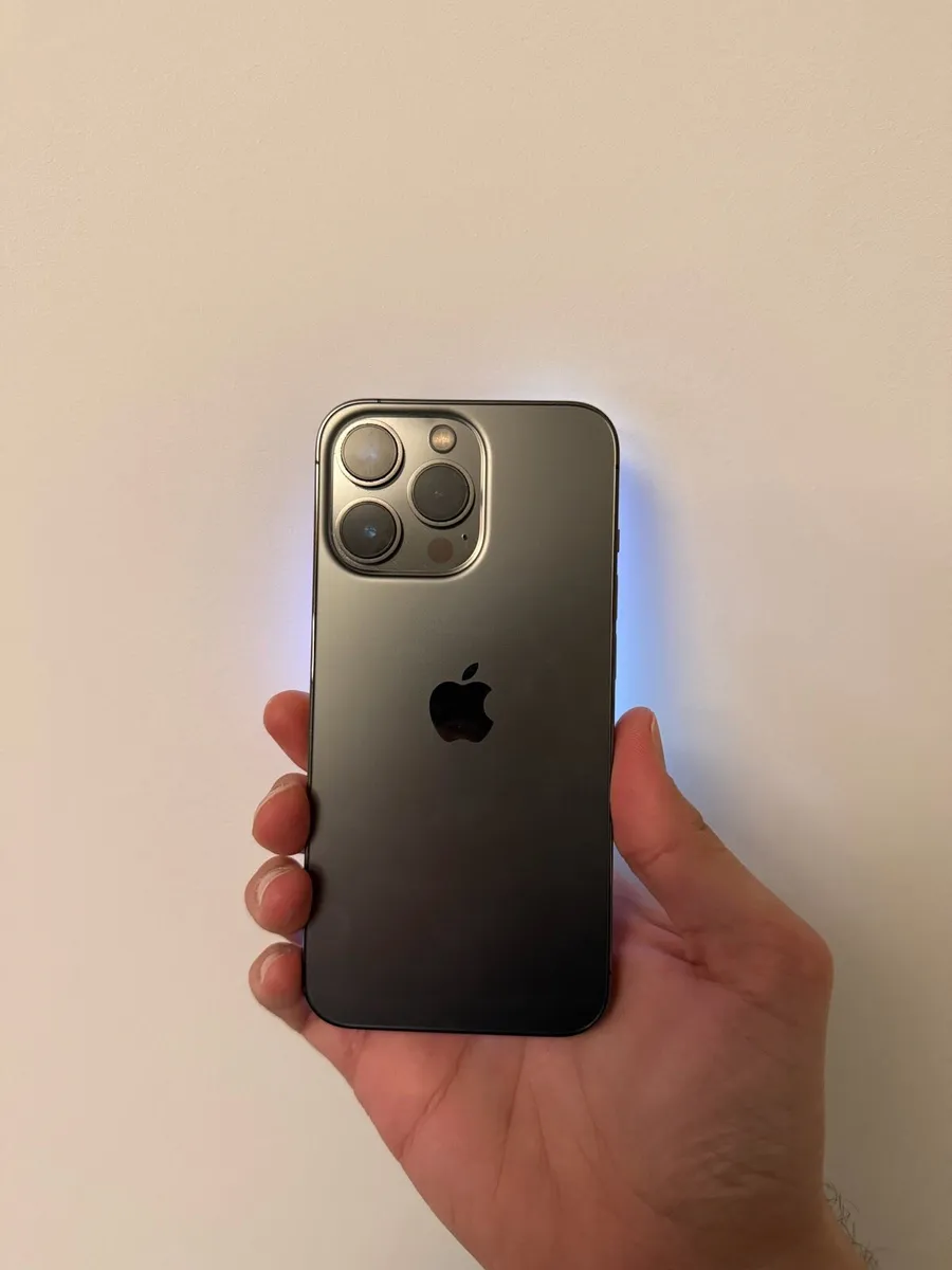 Iphone 13 Pro Unlocked - 128gb - Image 1