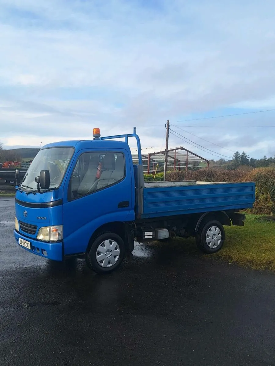 Toyota Dyna Tipper - Image 4