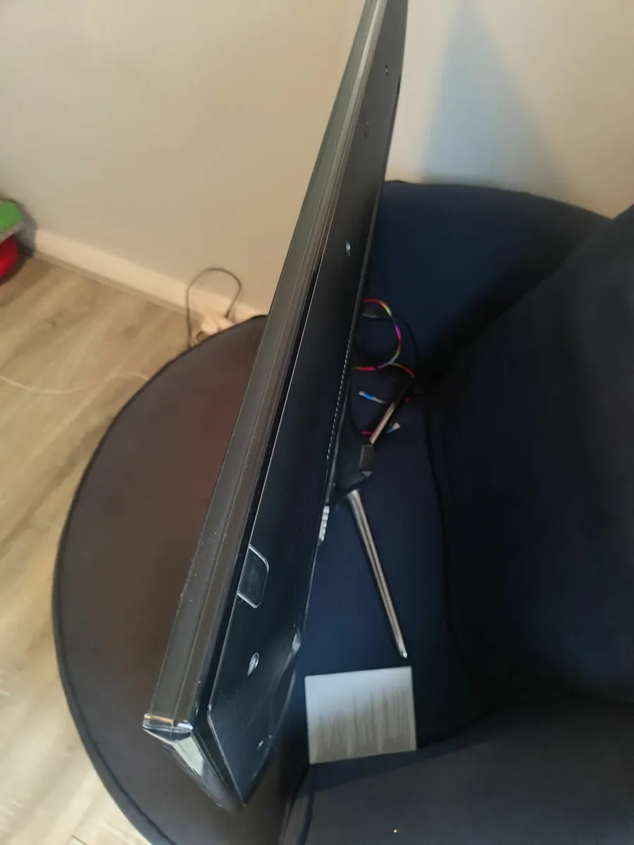 Samsung 40inch Smart TV - Image 4