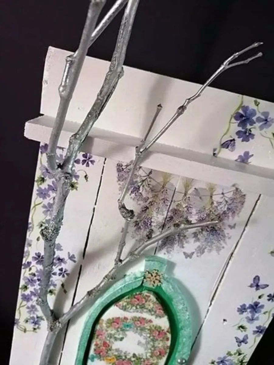 Enchanted fairy door/decorative shelf display - Image 3