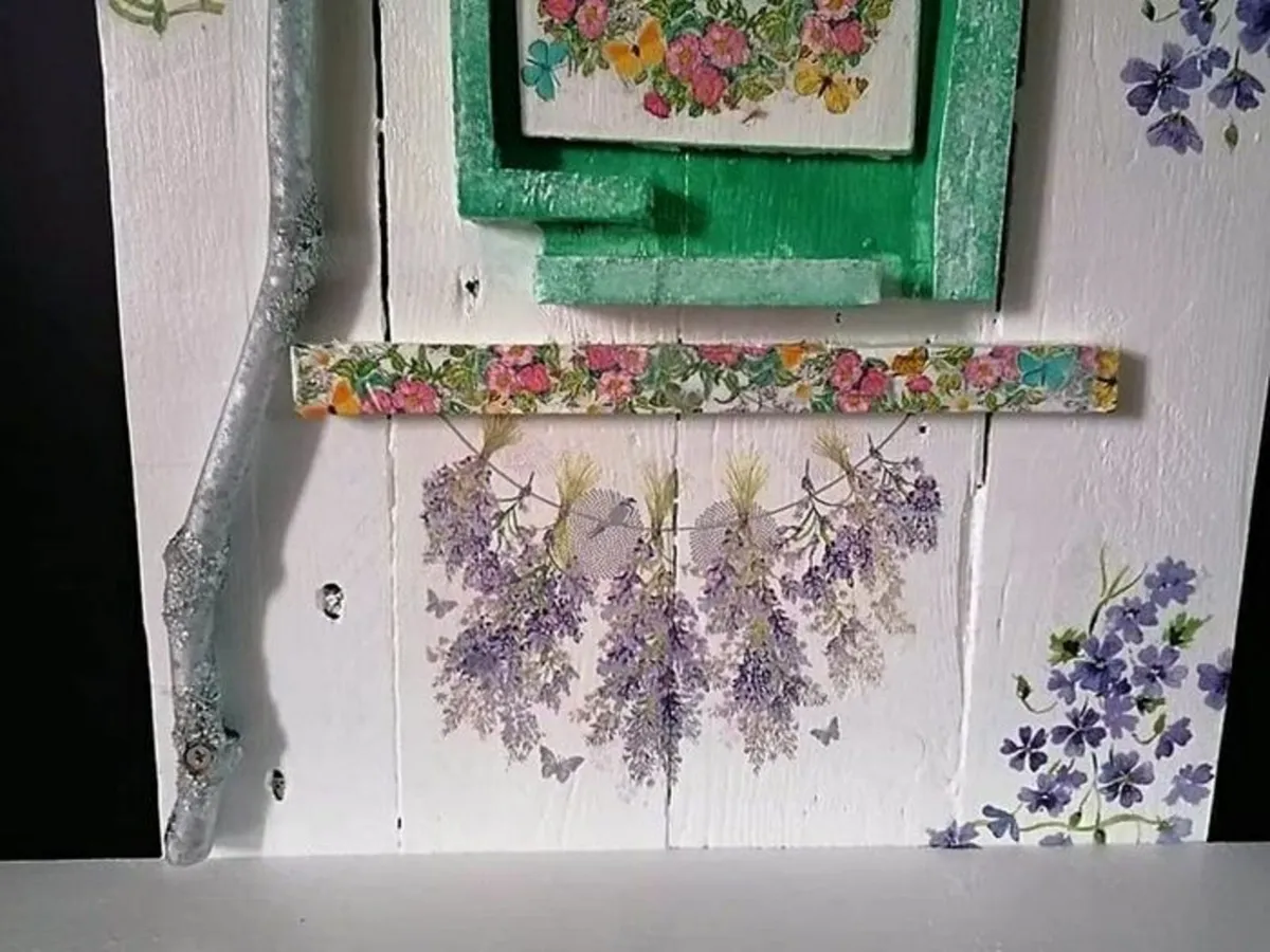 Enchanted fairy door/decorative shelf display - Image 4