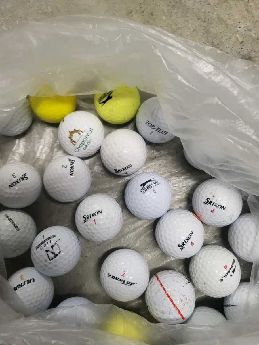 Golf balls - Image 1