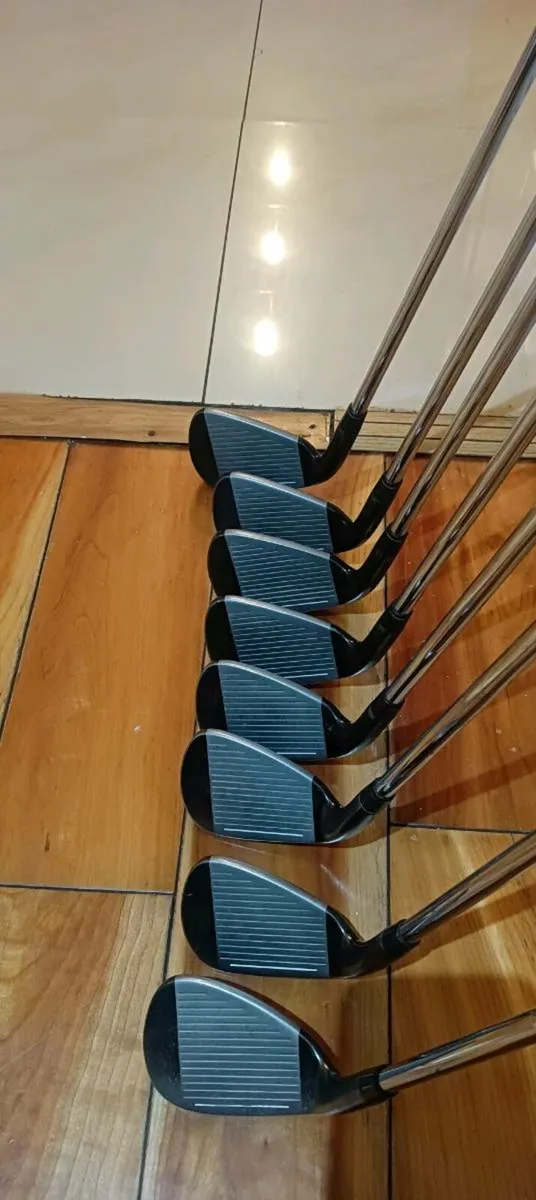 TaylorMade Irons, Cobra Hybrid, Vokey wedge - Image 3