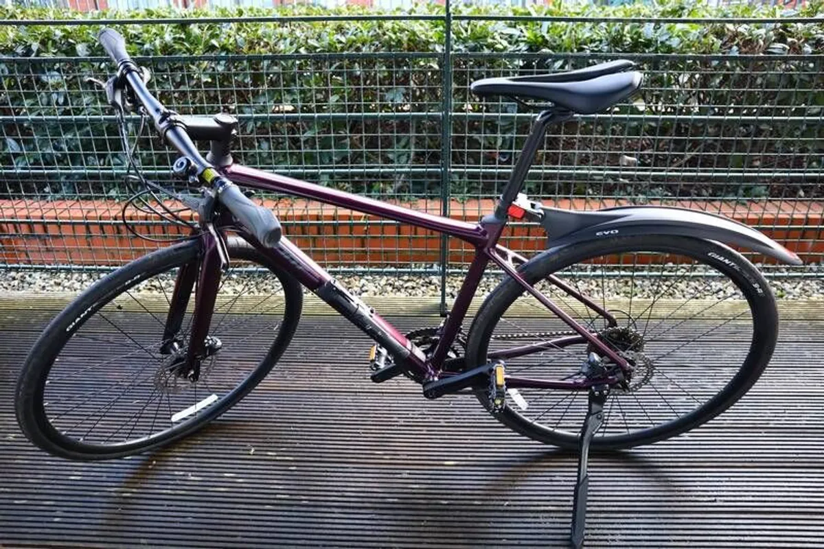 Giant Fastroad - Sl1 - Medium - Wine Purple Road Bike - Image 3