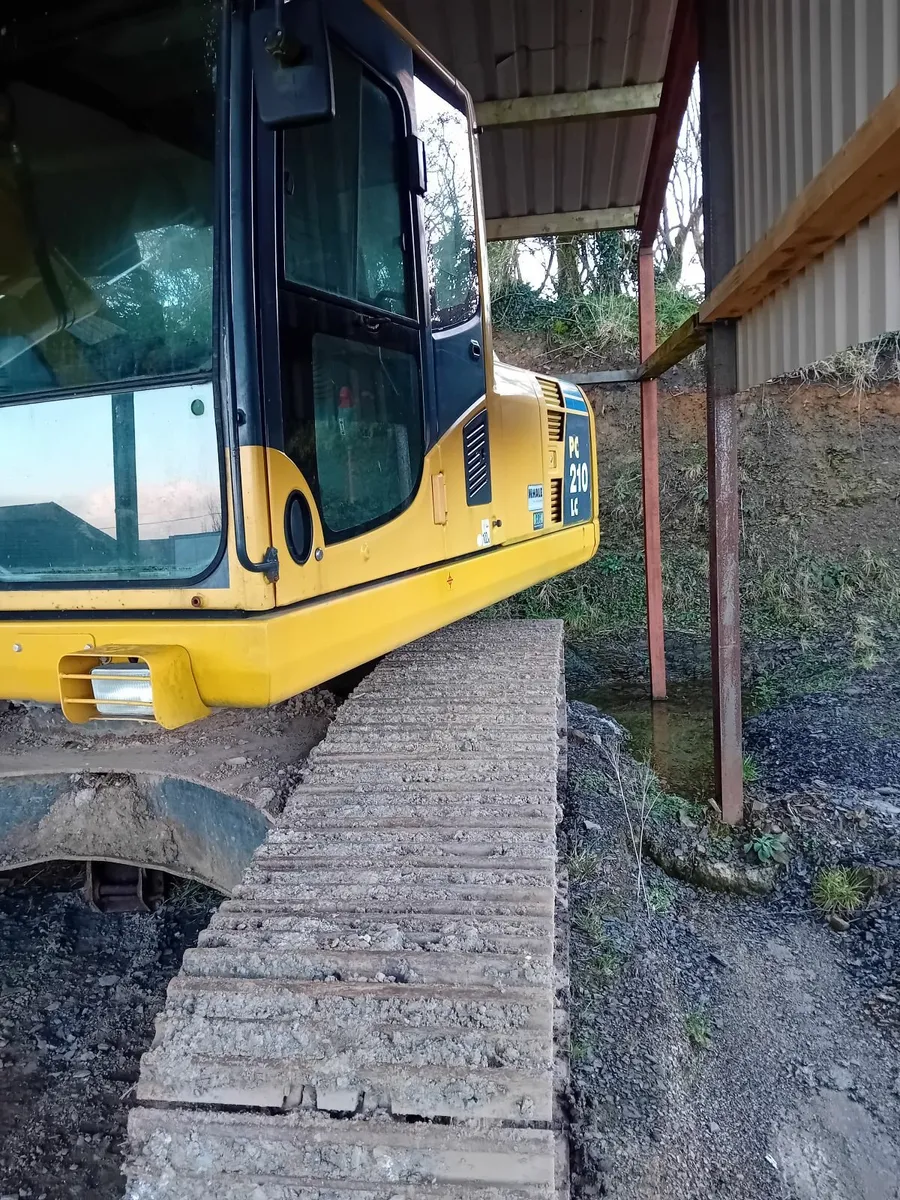 210 komatsu - Image 3