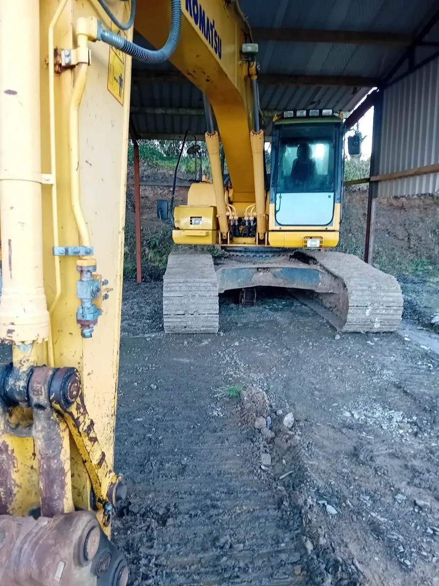 210 komatsu - Image 4