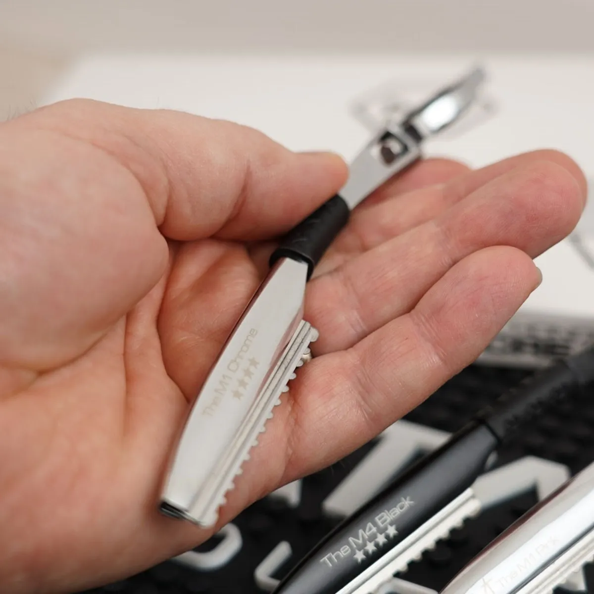 Matakki - M1 Hair Texture Razor - Image 1