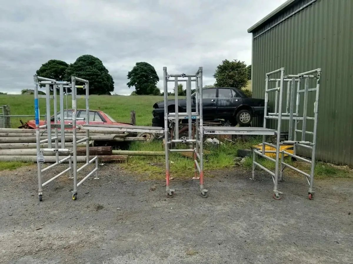 Mobile scaffolding free delivery - Image 1