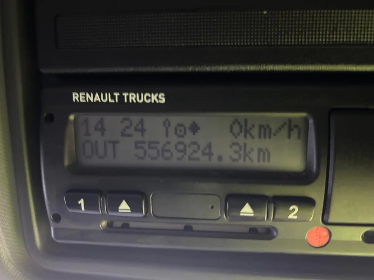 26 ton moffet Renault T range - Image 3