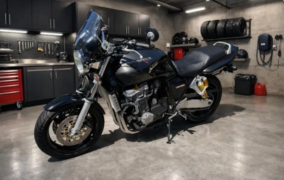 Honda cb1000 bandit 1200 brown - Image 1