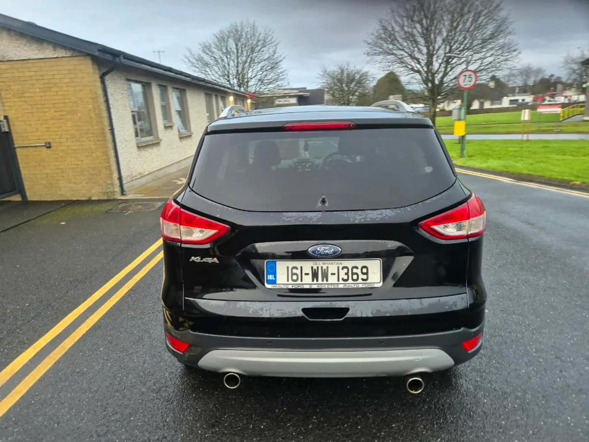 161 ford kuga crewcab titanium  1 owner - Image 3