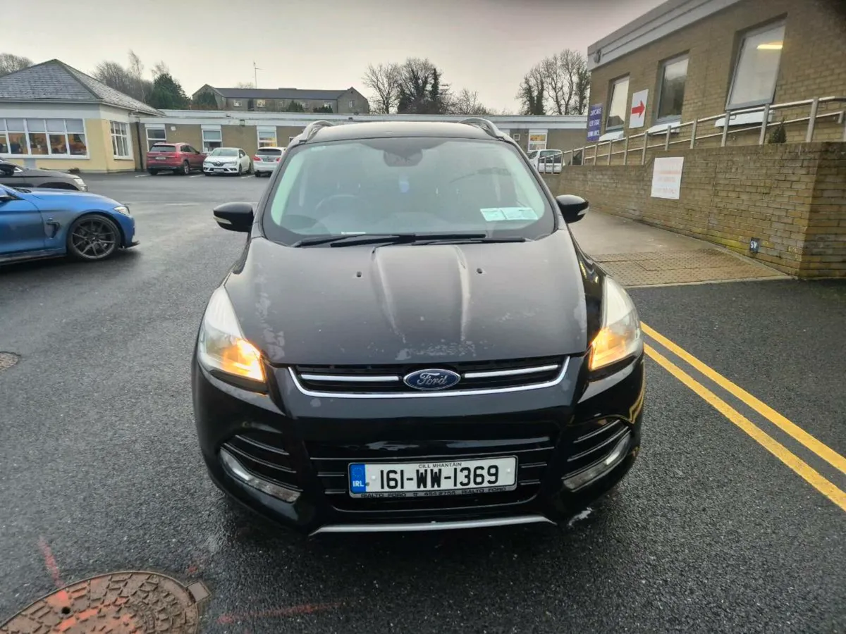 161 ford kuga crewcab titanium  1 owner - Image 4